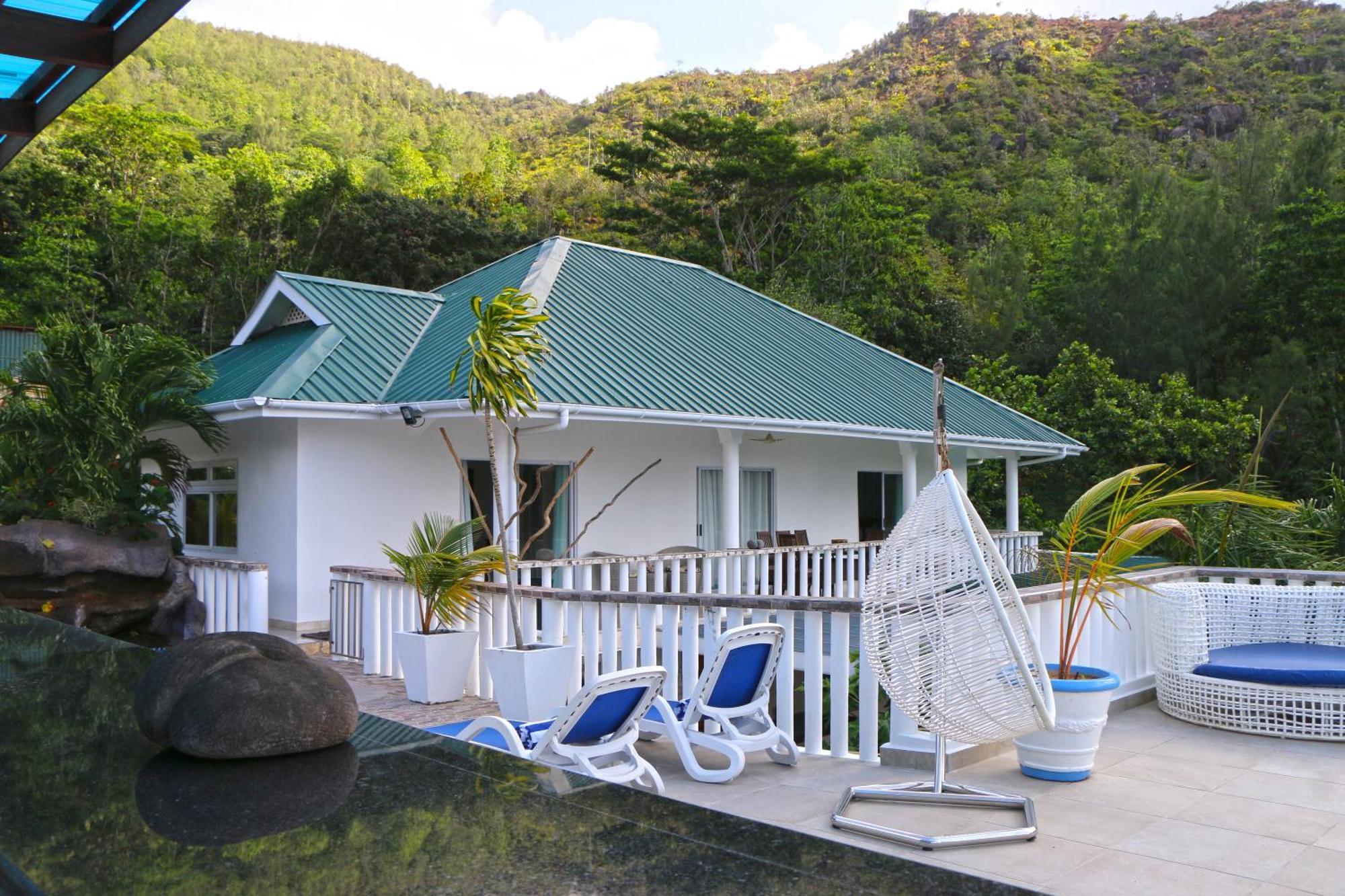 Ocean Blue Bay Apartment Anse Volbert Village  Exterior photo