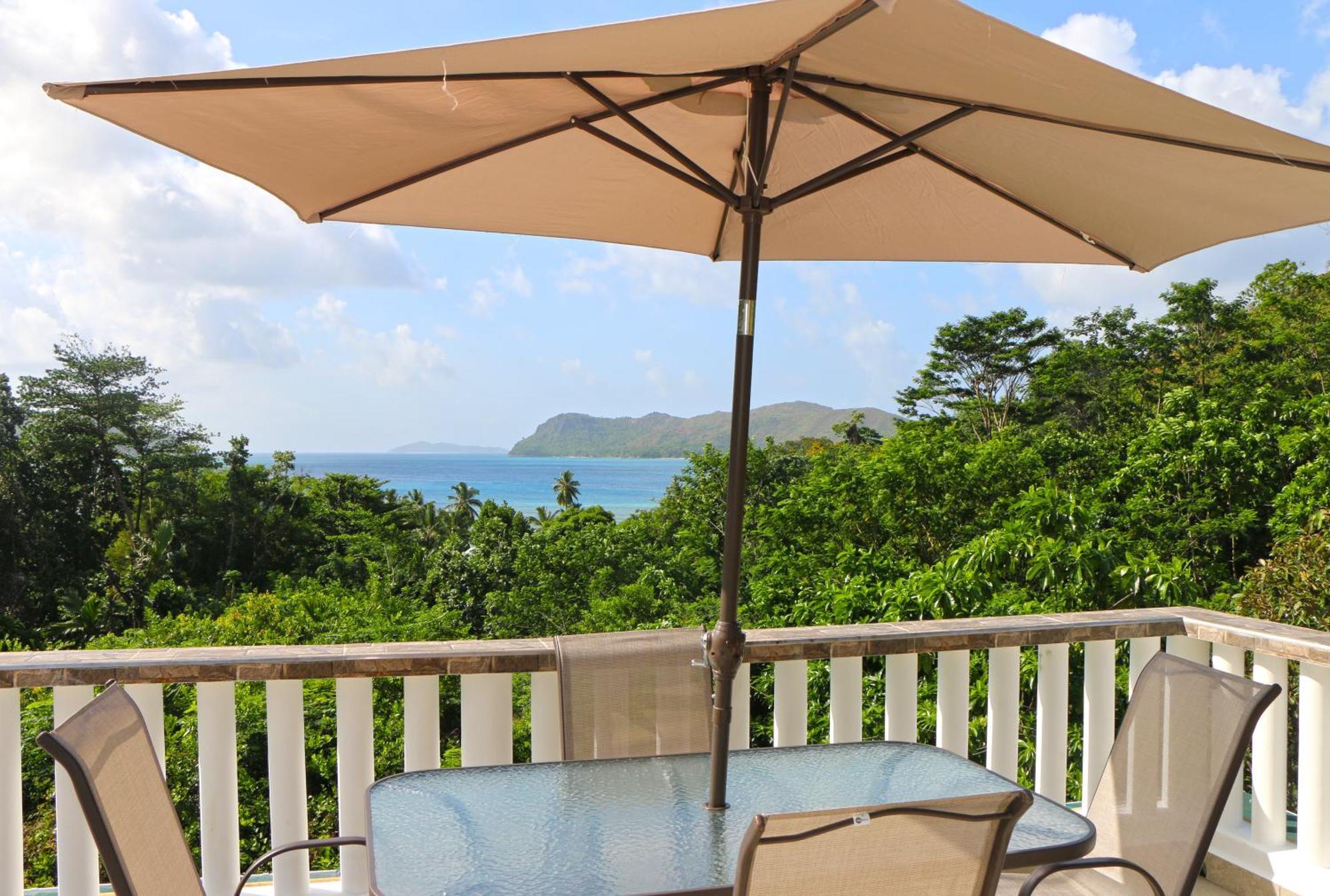 Ocean Blue Bay Apartment Anse Volbert Village  Exterior photo