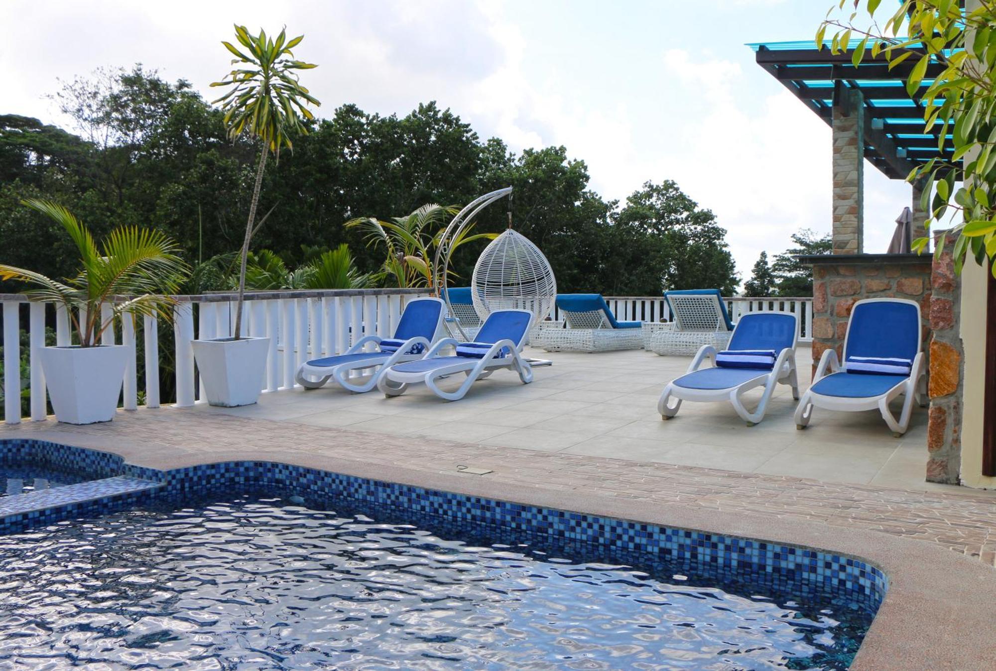 Ocean Blue Bay Apartment Anse Volbert Village  Exterior photo
