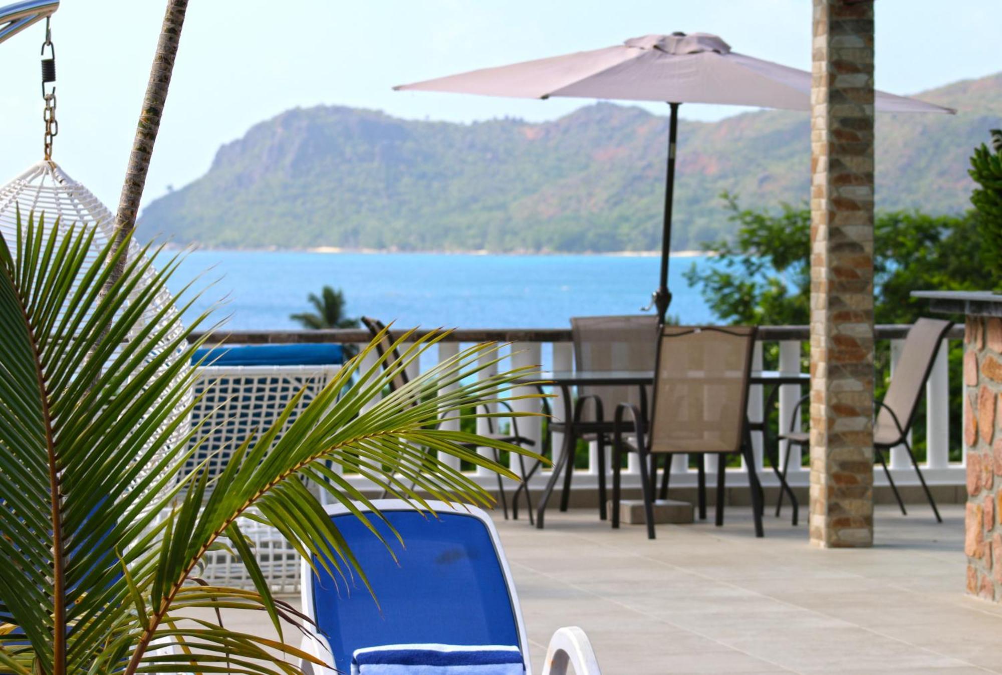 Ocean Blue Bay Apartment Anse Volbert Village  Exterior photo